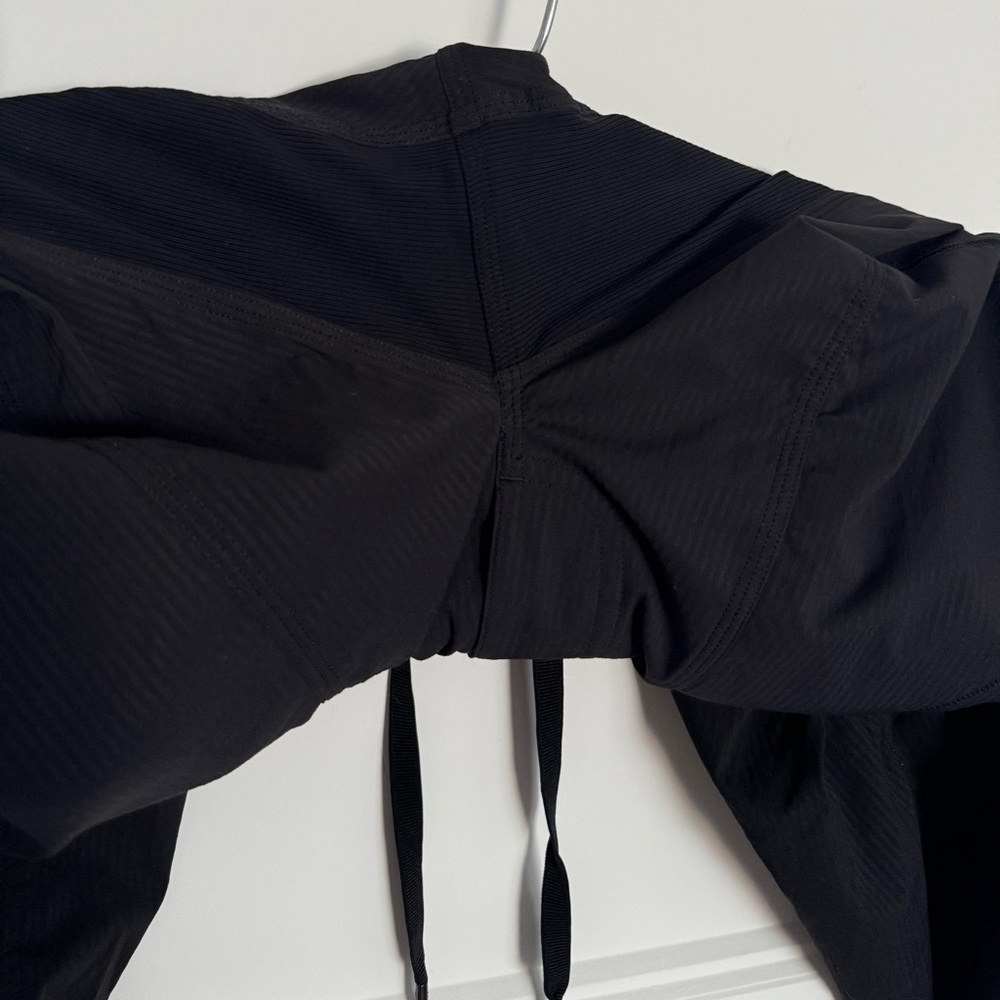 lululemon athletica - Street To Studio Pant II Black - Water-repellent - Size 2 - Picture 12 of 14